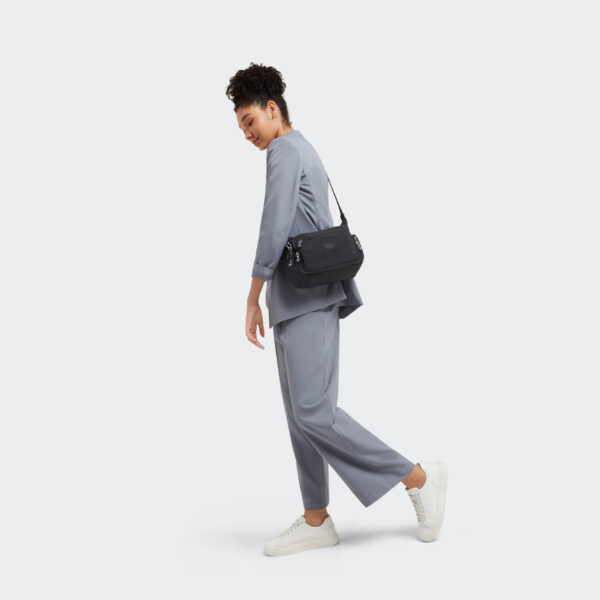 GABBIE S BLACK NOIR - Image 3