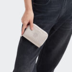 MONEY LOVE METALLIC GLOW - Image 3